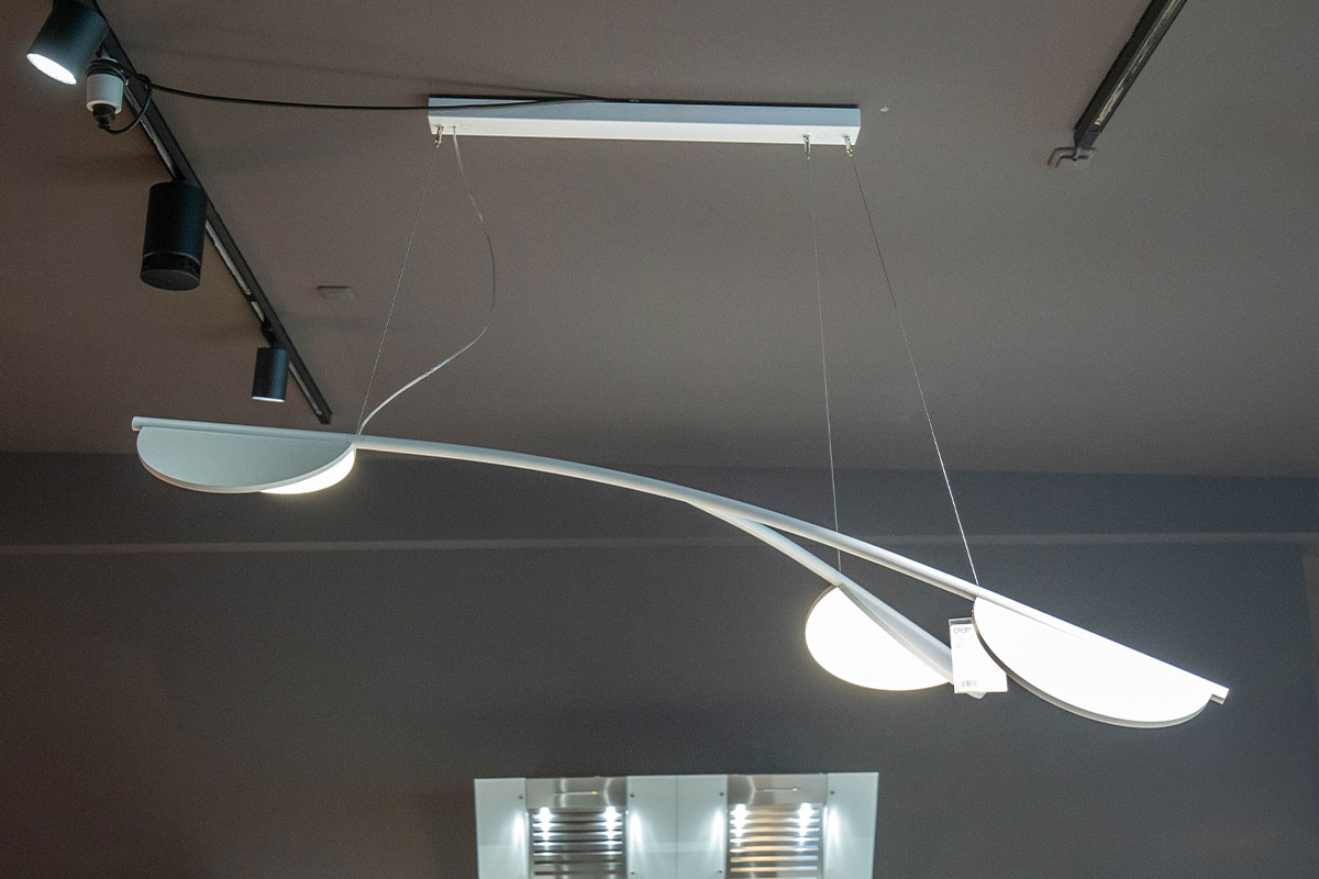 Pendelleuchte Almendra S3 Y von Flos für 2.340 € Pendelleuchte Almendra S3 Y von Flos für 2.340 €