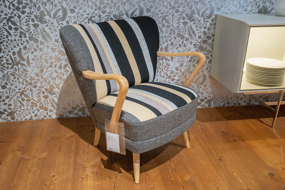 Cocktailsessel Imme Witt mit Armlehne von Cramer Polstermanufaktur für 1.590 € Cocktailsessel Imme Witt mit Armlehne von Cramer Polstermanufaktur für 1.590 €