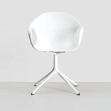 Kristalia Elephant mit Kreuzfuß drehbar