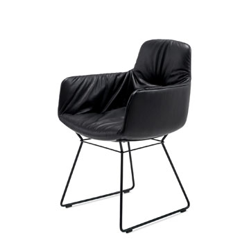 Freifrau Leya Armchair High