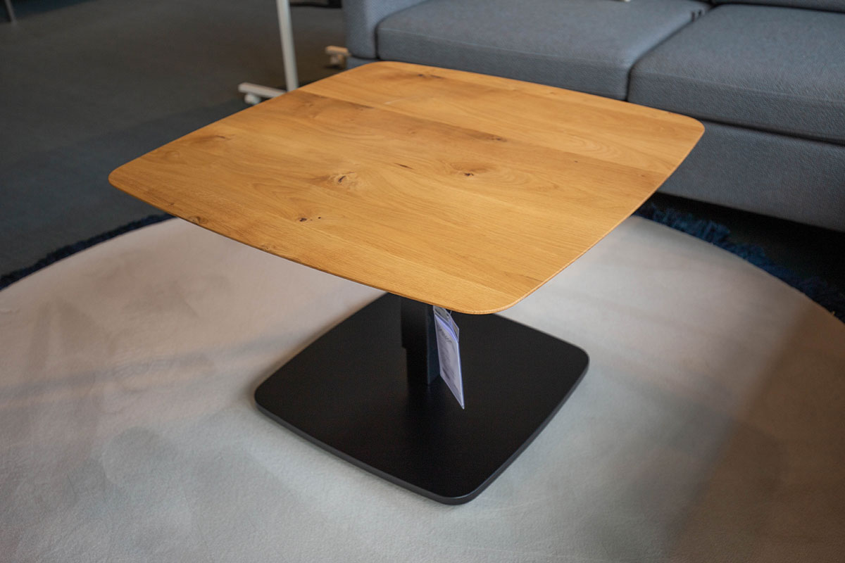 Couchtisch Falstaff von Bacher für 1.450 € Couchtisch Falstaff von Bacher für 1.450 €