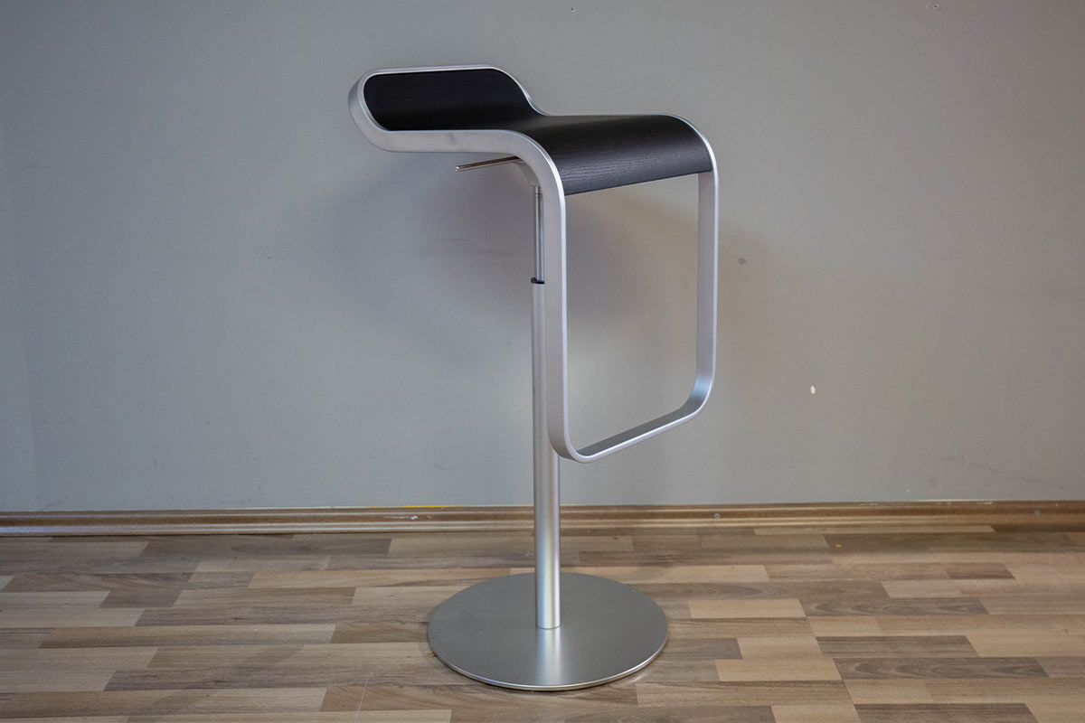 Barhocker Lem Eiche schwarz von Lapalma im Sale