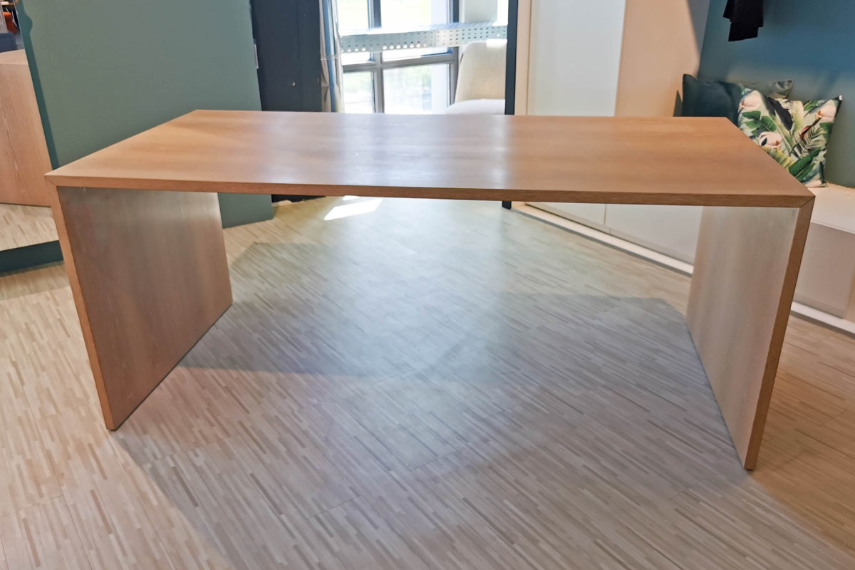 Schreibtisch Arcum von Cramer Holzmanufaktur im Sale