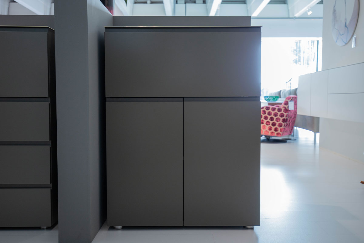 Barschrank Atrium von Cramer Holzmanufaktur im Sale