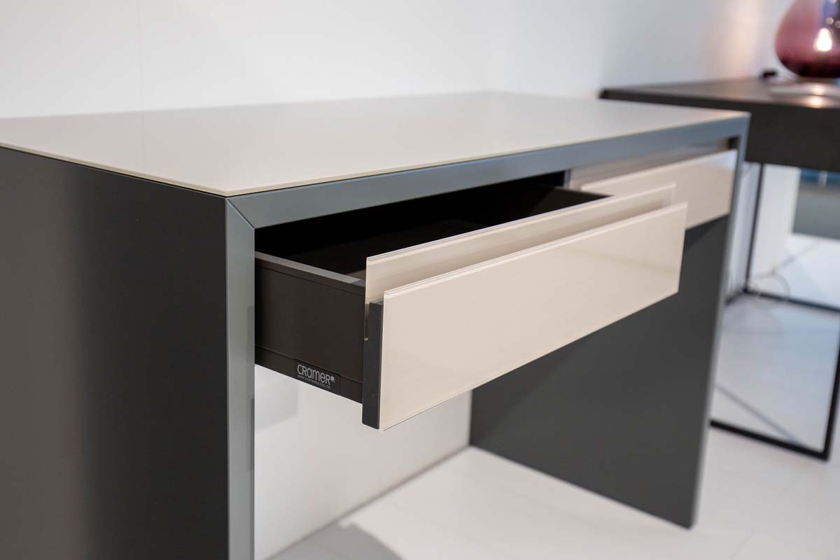 Schminktisch Arcum von Cramer Holzmanufaktur