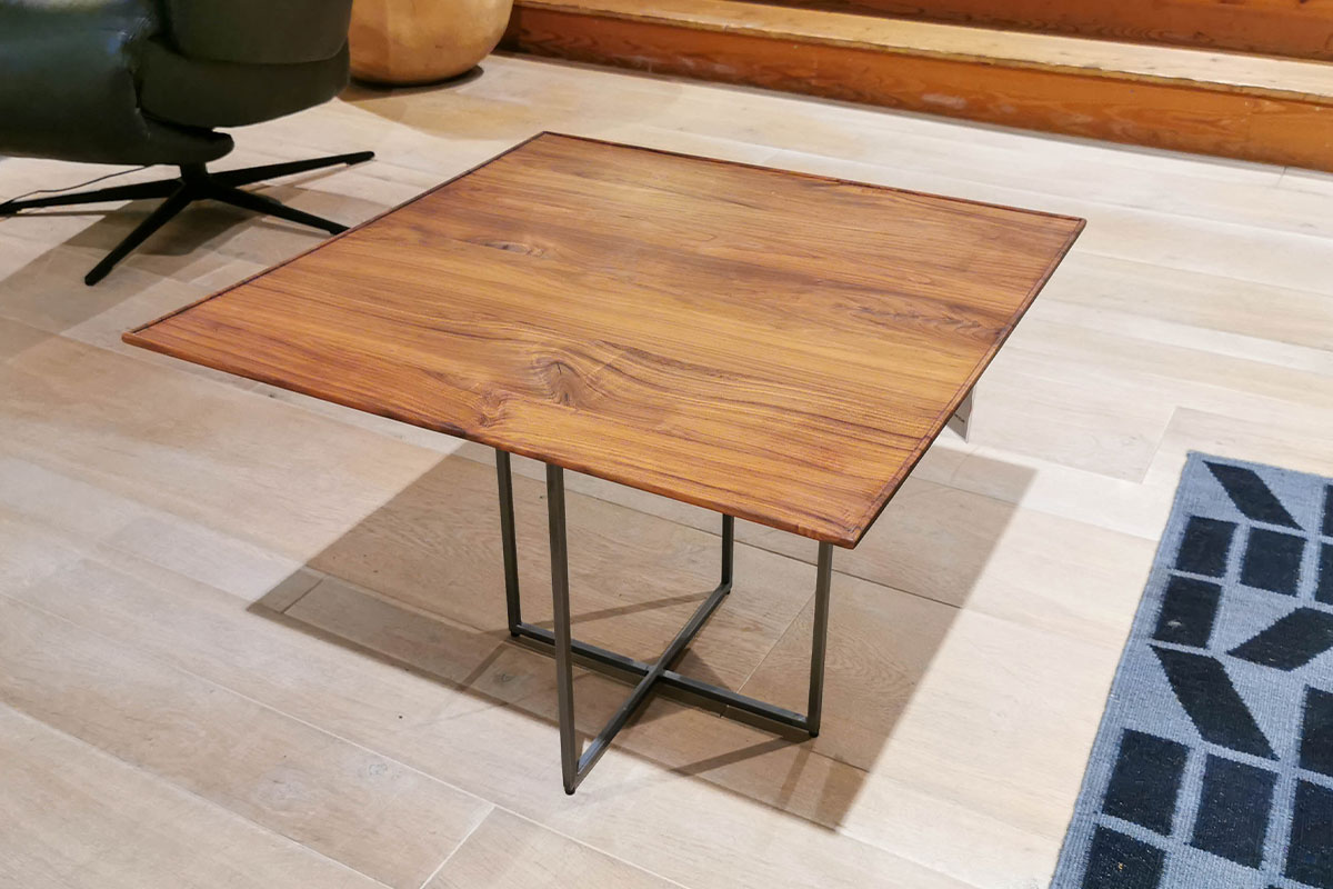 Beistelltisch Nussbaum rechteckig von Scholtissek für 379 € Beistelltisch Nussbaum rechteckig von Scholtissek für 379 €