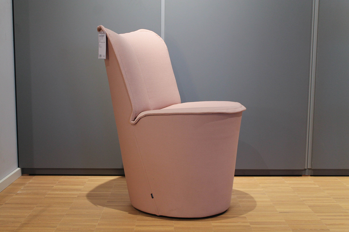 Beistellsessel Nenou in Rosa von COR im Sale