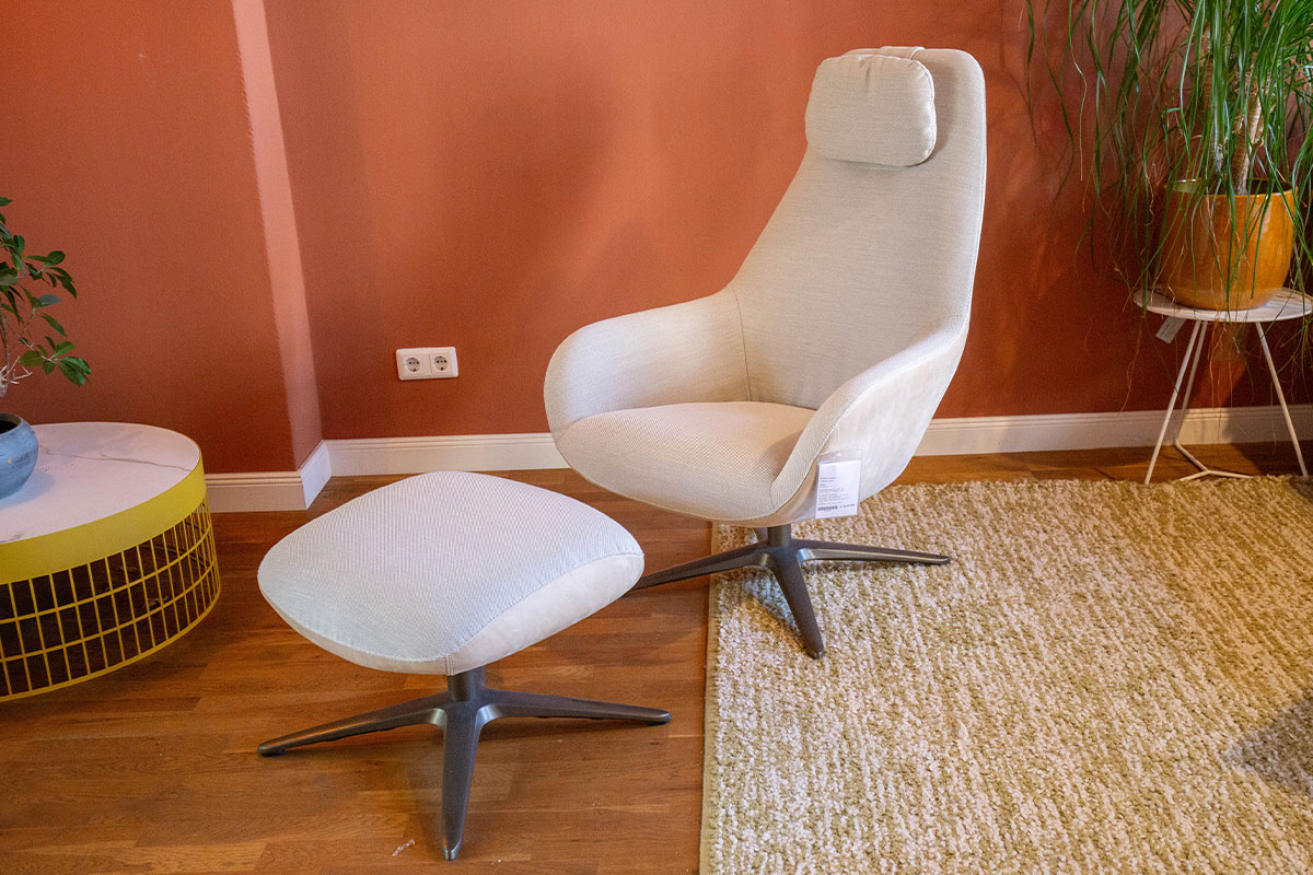 Sessel Spot Two inkl. Hocker von Pode im Sale