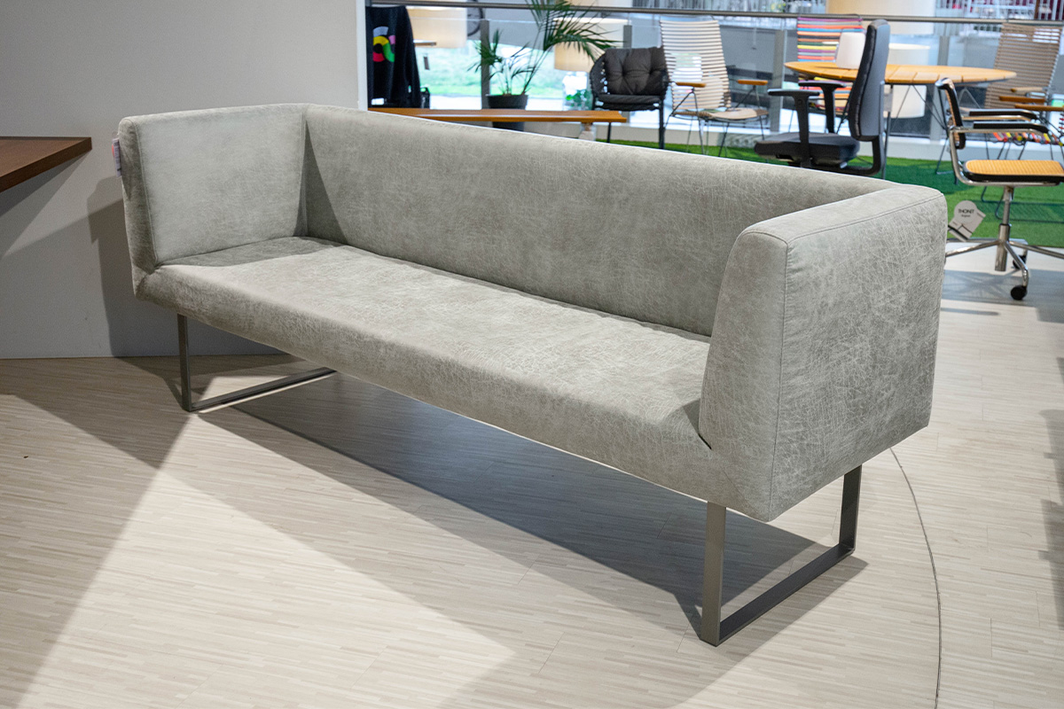 Bank Lena von Cramer Polstermanufaktur für 1.795 € Bank Lena von Cramer Polstermanufaktur für 1.795 €