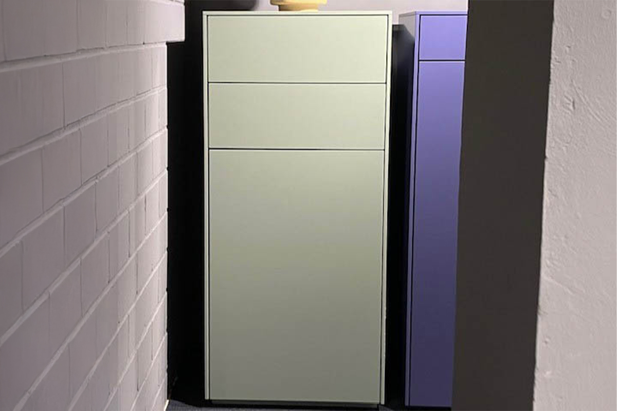 Kommode Velare graugrün von Cramer Holzmanufaktur für 1.690 € Kommode Velare graugrün von Cramer Holzmanufaktur für 1.690 €