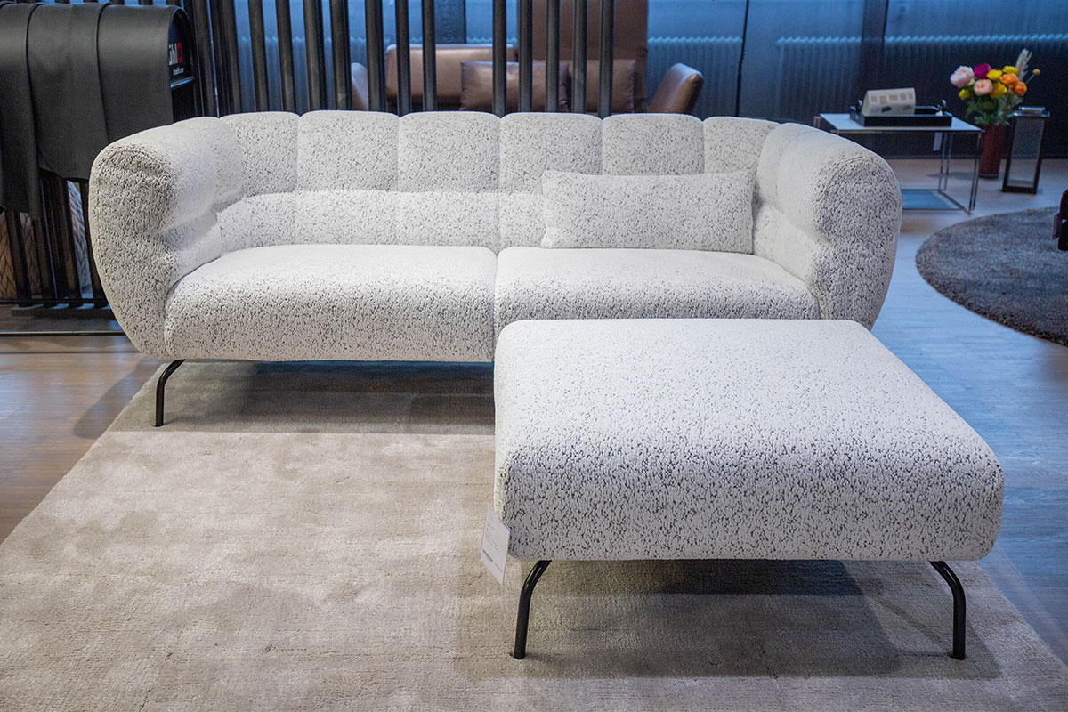 Sofa Magnolia inkl. Bank/Hocker von Brühl für 3.790 € Sofa Magnolia inkl. Bank/Hocker von Brühl für 3.790 €