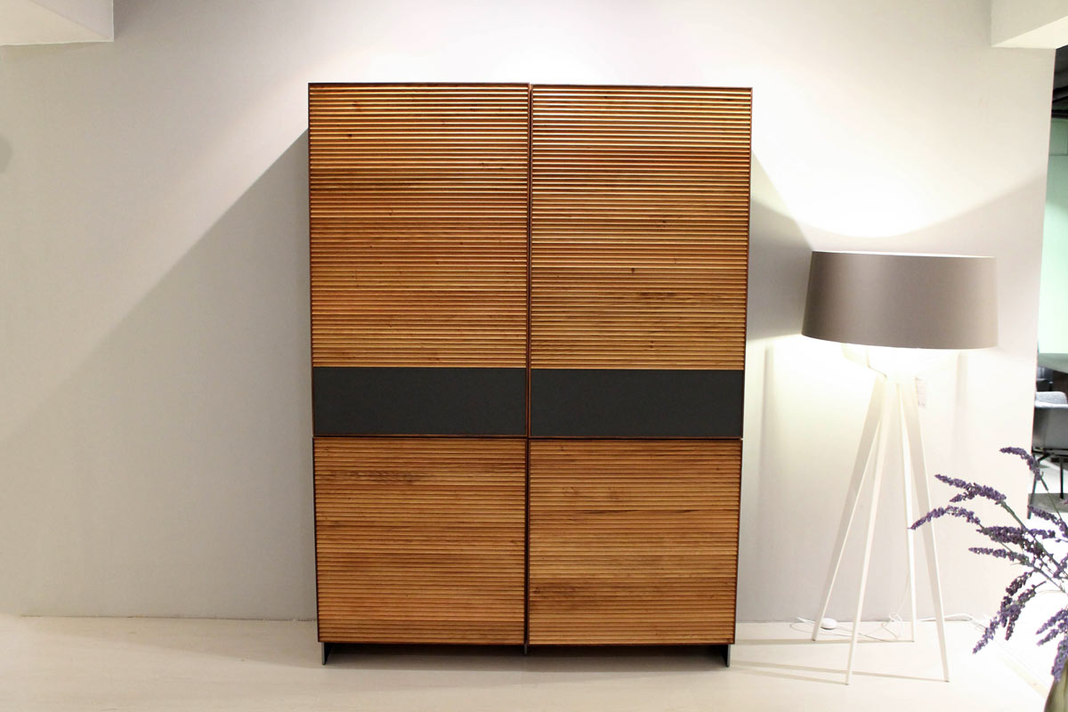 Geschirrschrank Tratum von Scholtissek für 7.990 € Geschirrschrank Tratum von Scholtissek für 7.990 €