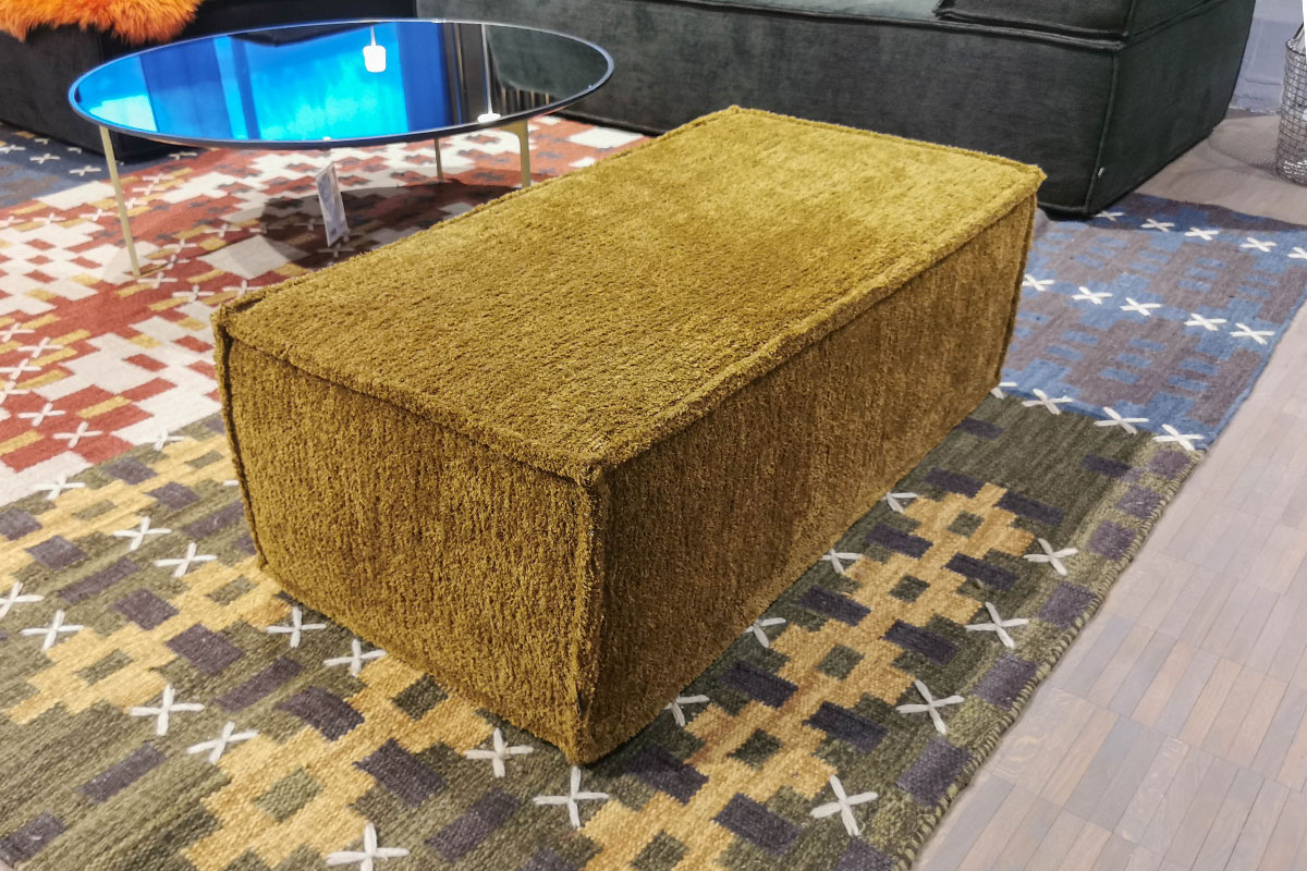 Hocker Trio von COR für 890 € Hocker Trio von COR für 890 €