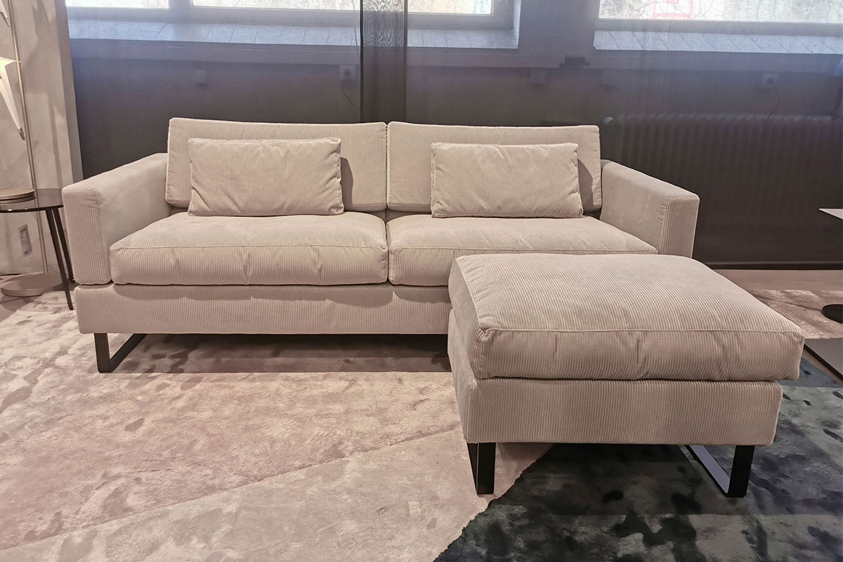 Sofa Tomo Soft inkl. Hocker von Brühl für 4.790 € Sofa Tomo Soft inkl. Hocker von Brühl für 4.790 €