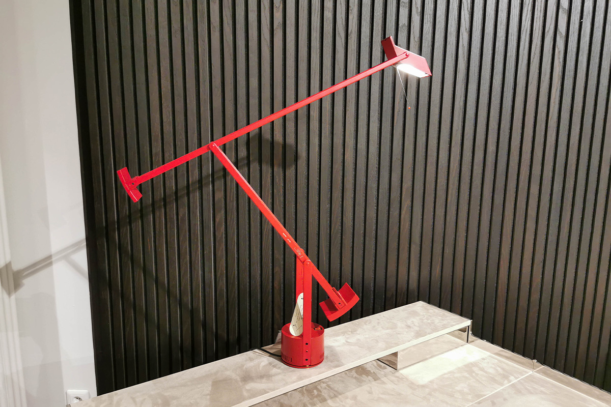 Schreibtischleuchte Tizio T 50th Anniversary Limited Edition von Artemide für 240 € Schreibtischleuchte Tizio T 50th Anniversary Limited Edition von Artemide für 240 €