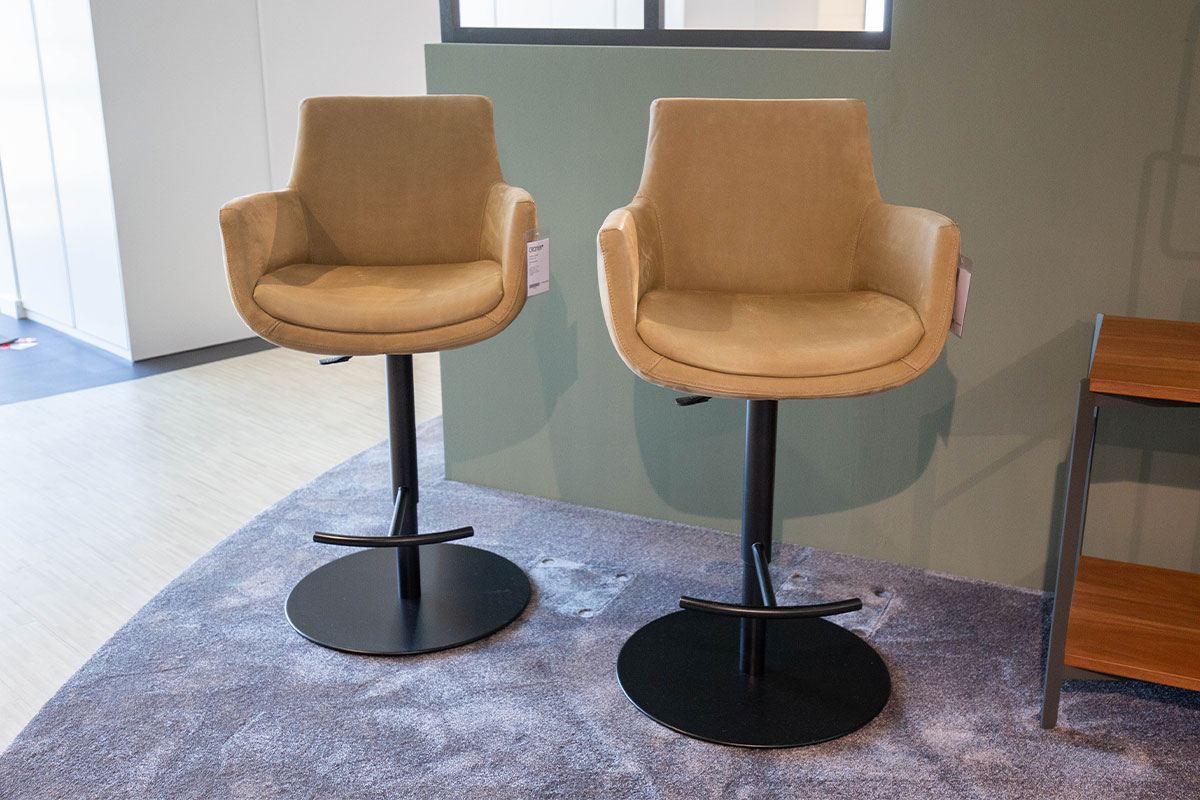 Barhocker-Set Pia von Cramer Polstermanufaktur im Sale