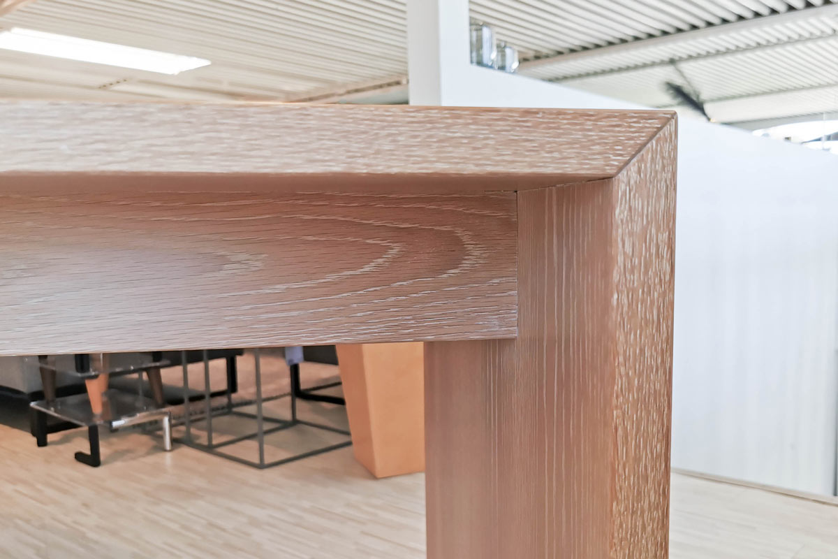 Schreibtisch Arcum von Cramer Holzmanufaktur