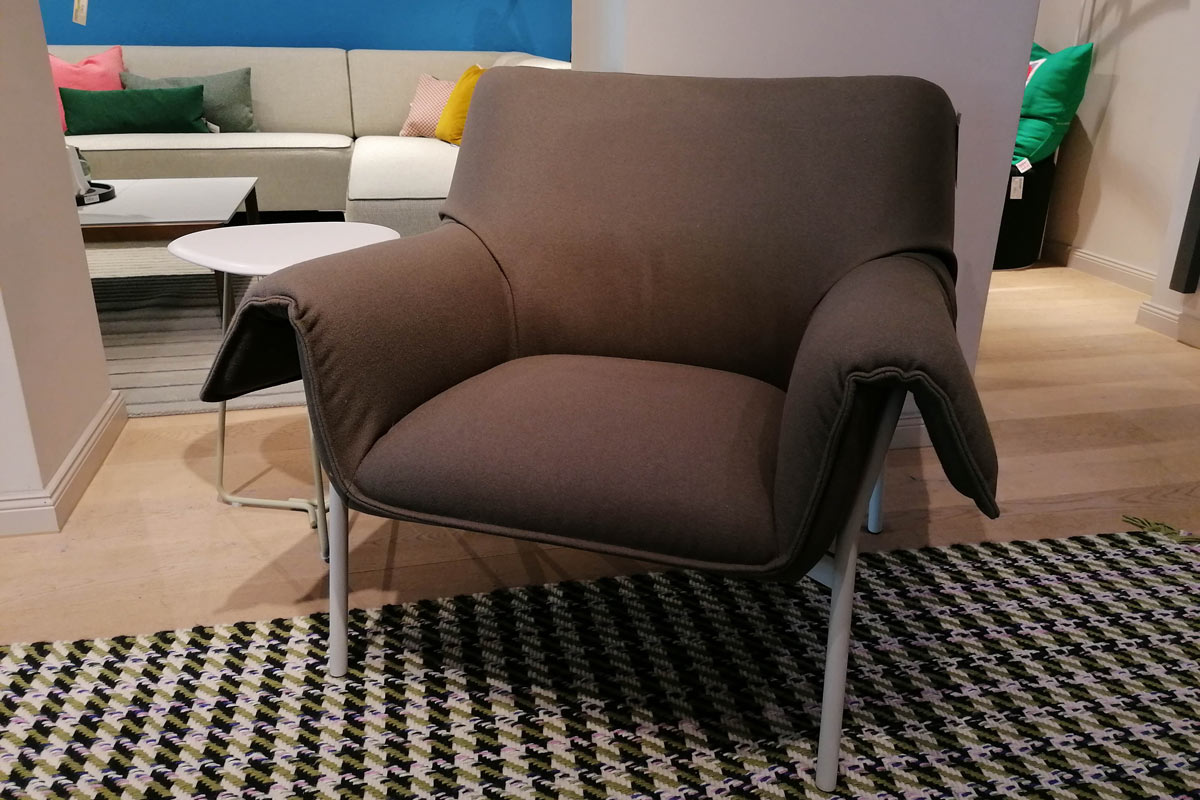 Ausstellungstück im Sale: Sessel Wrap Lounge Chair von Muuto für 1.890 €